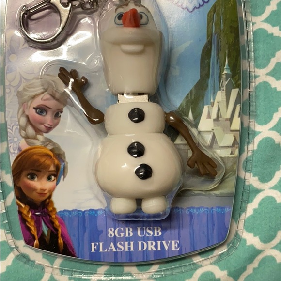 Disney Frozen Olaf Flash Drive - Picture 3 of 4